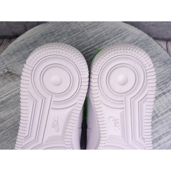 Nike Air Force 1 07 White/Action Green Youth 4.5 Women 6 New In Box - Picture 11 of 13